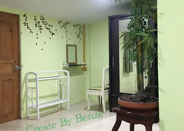 Greenroom Very Close Hospital In Thailand 民宿